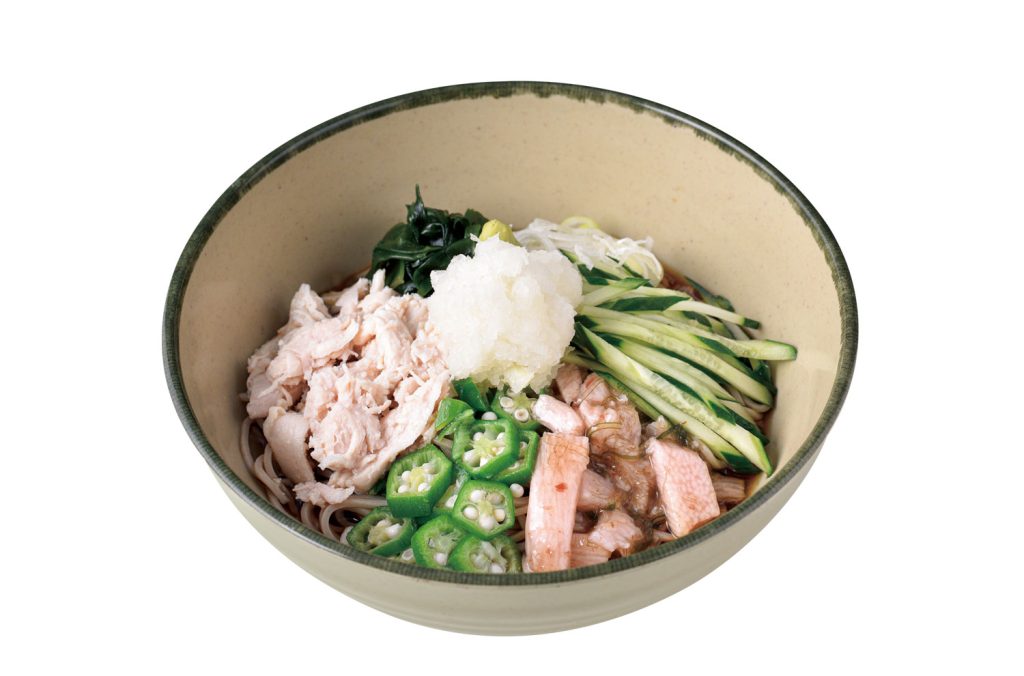「蒸し鶏と梅肉長芋おろし(そば・うどん)」670円